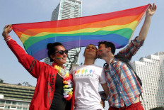 Popular YouTuber takes down LGBT content after outcry