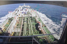 Two Indonesians aboard S. Korean tanker seized by Iran are safe