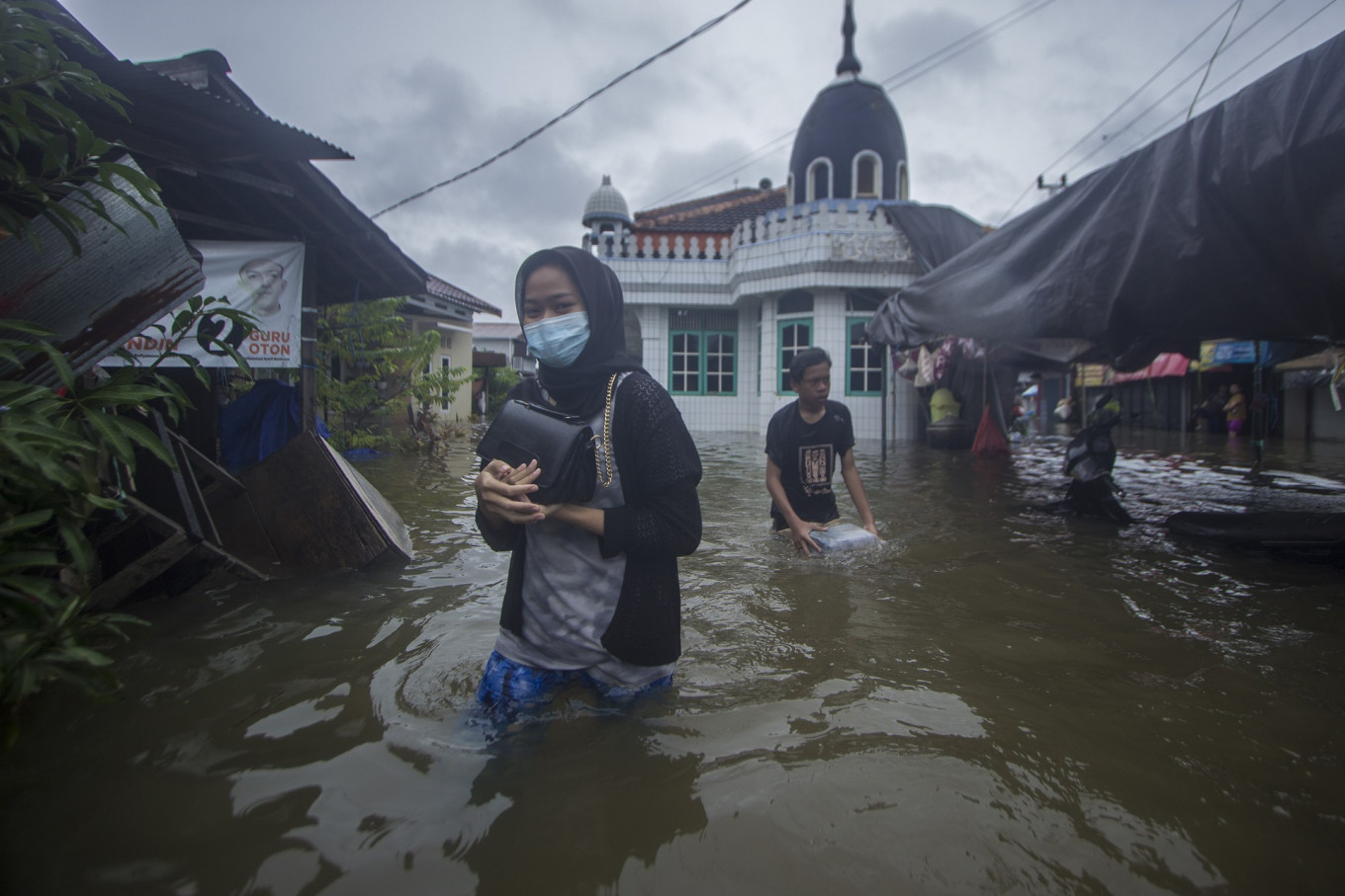  South  Kalimantan  declares state of emergency after 