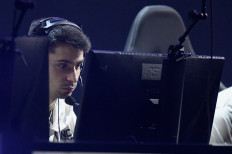 Thomas "ZooMaa" Paparatto of the New York Subliners competes against the London Royal Ravens during day two of the Call of Duty League launch weekend at The Armory on January 25, 2020 in Minneapolis, Minnesota. 
