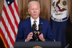Biden presses Xi on Hong Kong, Xinjiang in first phone call
