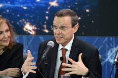  Astronomers seek evidence of tech built by aliens 