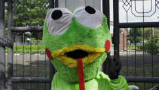 Jakarta's 'sad clowns': Boon for costume businesses