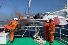  Fire hits yacht that belonged to French tycoon off Malaysia 