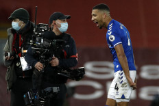  Everton savour first win at Liverpool since 1999, Chelsea held 