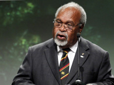 In this file photo taken on May 27, 2010 Papua New Guinean Prime Minister Michael Somare addresses the Climate and Forest Conference in Oslo. Papua New Guinea's first prime minister and 