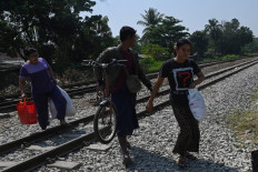 Myanmar security forces target striking railway workers