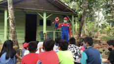 'Twitter, Do Your Magic!’: How the mantra is restoring people's faith in humanity ... and ruining it