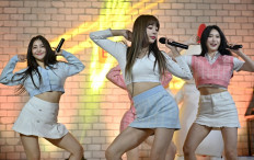 Less than a month after a compilation of them performing on South Korean army bases went viral, one of Brave Girls' songs reached number one in South Korea and topped the Billboard K-pop 100 in the US four years after it was originally released -- with their popularity reinforced by their story of struggle against the odds.