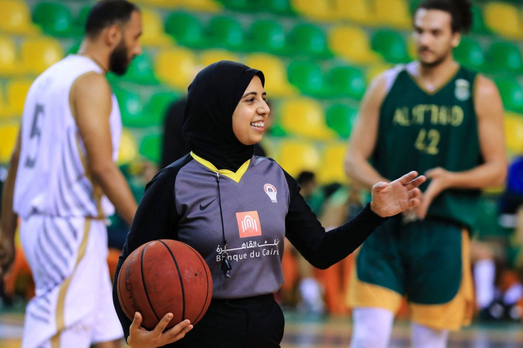 First Arab Woman Basketball Referee To Stand Tall At Olympics Sports The Jakarta Post