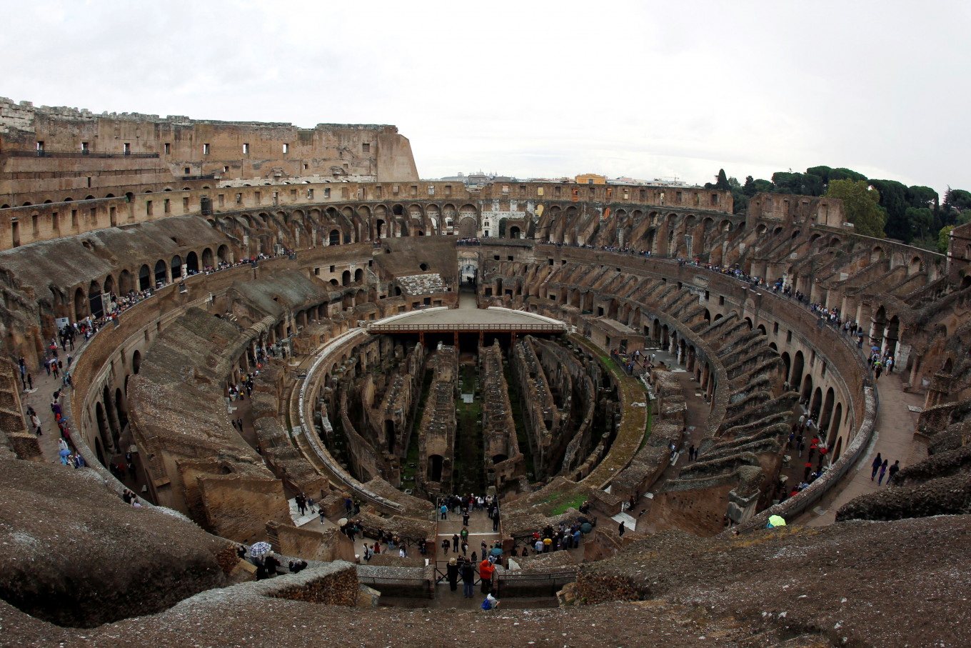 Queen arena rome