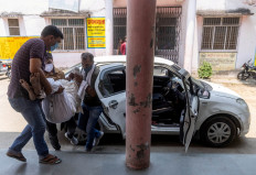 More than 4,000 Indians die of COVID-19 for second straight day