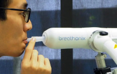 Singapore provisionally approves 60-second COVID-19 breathalyser test