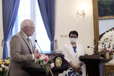 EU policy chief defends bloc's stance in IP waiver debate over COVID-19 vaccines