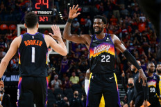 LeBron, Lakers on brink after Suns mauling, Nets advance
