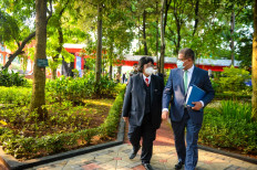 COP26 president urges Indonesia to set more ambitious climate target