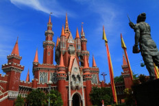 Fantasy of a perfect Indonesia: Growing up with TMII