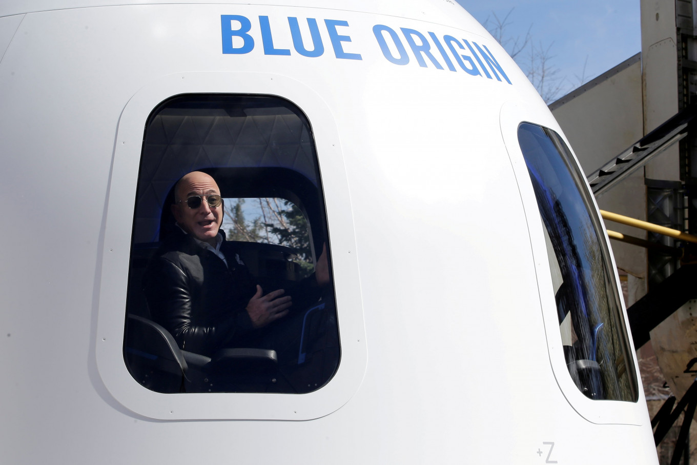 Blue Origin Auctions A Rocket Trip To Space With Bezos Lifestyle The Jakarta Post