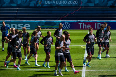 Denmark hoping to harness 'emotional' crowd for Belgium visit with Eriksen on the mend