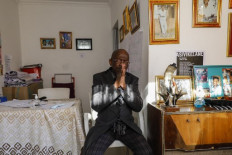 Decades after apartheid's end, South Africa's young grapple joblessness