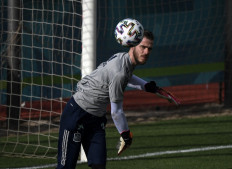 Spain's goalkeeper David De Gea takes part in a training session at Las Rozas near Madrid on June 20, 2021 during the UEFA EURO 2020 football competition.