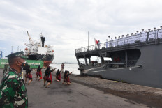 Two Japanese training warships visit Surabaya