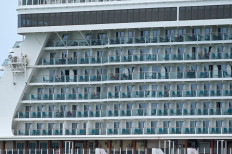  Covid case cuts short Singapore 'cruise to nowhere' 