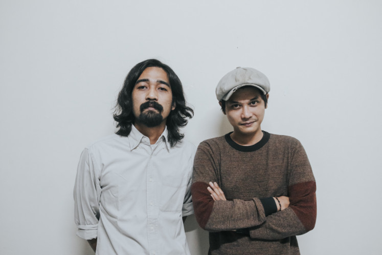 Fresh elements: Surabaya folk duo Silampukau turns to dangdut on their new track.
