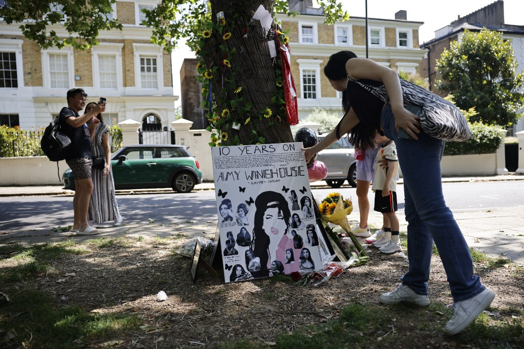Fans honour Amy Winehouse in London decade after her death - Lifestyle -  The Jakarta Post