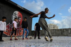 Hip-hop dream thrives in India's largest slum