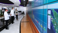 Expediting business licenses  