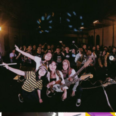 Sailing through the archipelago with tropical indie-poppers The Dare