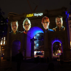 To celebrate the launch of 
ABBA reunion, projections of the digital avatars took over landmarks in London in September, 2021.