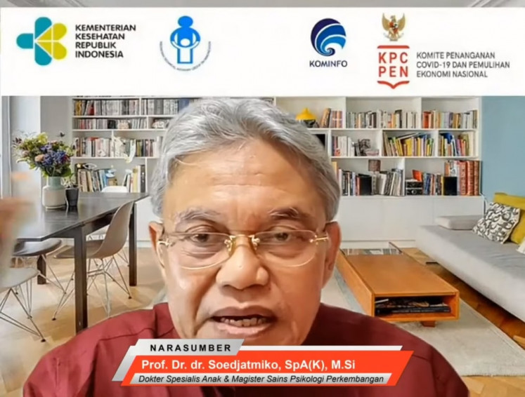 Pediatrician Dr. Soedjatmiko talks about the safety of Indonesia's current in-class learning implementation on the Indonesian Medical Association (IDI)'s YouTube Channel on Sept. 4, 2021. (Courtesy of PB IDI on YouTube)