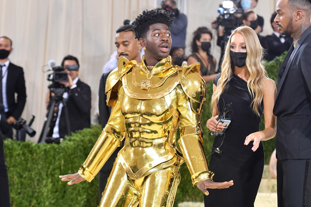 Gold armor for Lil Nas X, all black for Kim Kardashian at Met Gala