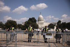  Sparse attendance at rally in support of US Capitol rioters 