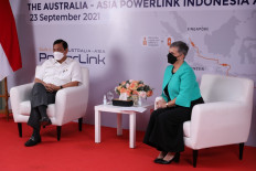 Coordinating Maritime Affairs and Investment Minister Luhut Binsar Panjaitan and Australia Ambassador to Indonesia Penny Williams take part in a press conference on the Australia-Asia PowerLink project on Sep. 23, 2021.