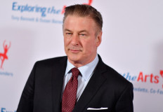 Baldwin calls for police to watch guns on set after 'Rust' death