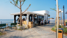 Big name: Lawless Burger Bar outlet in Pantai Indah Kapuk, one of the most popular local burger and sandwich brands among urbanites. (Courtesy of Lawless Burger Bar) 