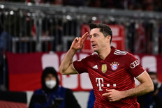 Ten Bundesliga titles in a row a huge achievement, says Bayern's Lewandowski