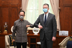 Deputy minister spot opens up as Mahendra jumps to OJK