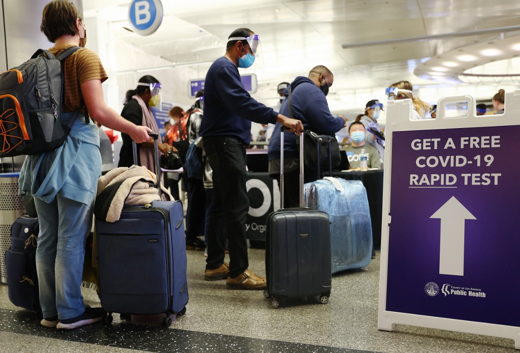 US considering Covid entry restrictions for travelers from China ...