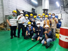 The heat of the engine room is not an obstacle for the heroines of the Srikandi Energy program.