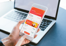 Flip is a mobile app that offers interbank money transfers and other transaction services, and is available for both iOS and Android devices.