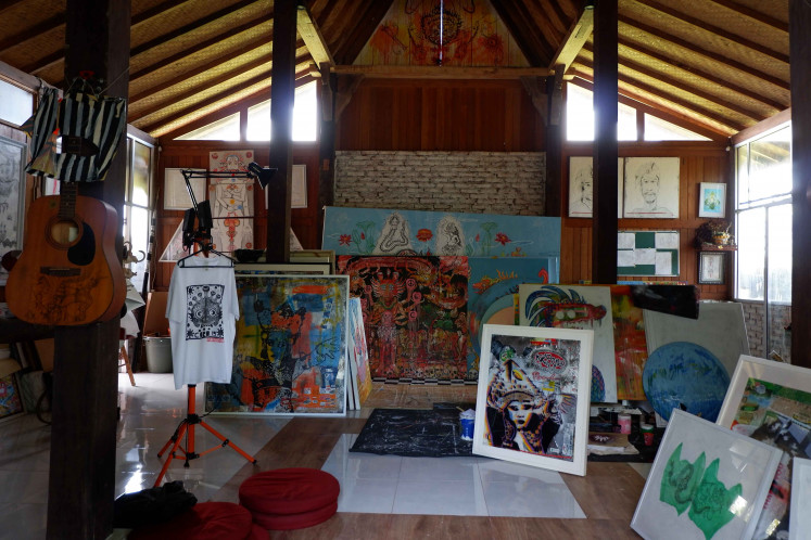 Creative space: Bayak's studio in Gianyar, Bali, where he often holds platicology workshops. (JP/Alez Kurniawan Ulung)