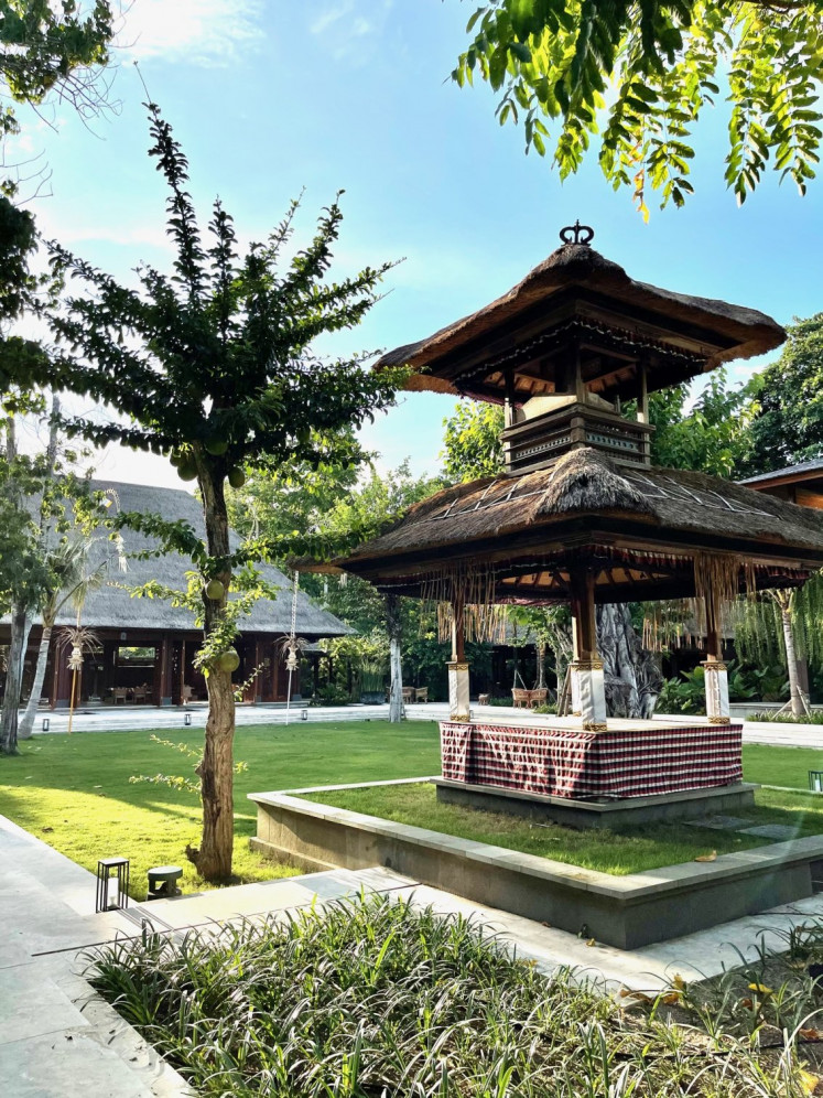 Fun in the sun: The Andaz Village Square where visitors can bask in the natural environment. (JP/Denverino Dante)
