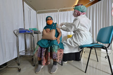 Over 200 frontline health workers have yet to be financially compensated: LaporCOVID-19