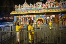 Malaysian Hindus mark festival under strict COVID-19 curbs 
