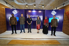 (From left) 99 Group Indonesia deputy CEO Wasudewan and CEO Chong Ming Hwee, Real Estate Indonesia chairman Totok Lusida, Rumah123 country manager Maria Herawati Manik, BI Macroprudential Policy Department deputy director Ndari Surjaningsih and Indonesia Property Watch CEO Ali Tranghanda.