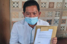 Tangerang official resigns over viral video showing him 'eating' money